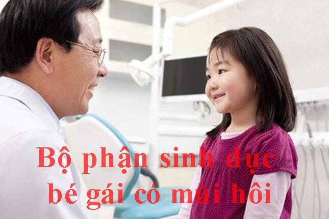 bo-phan-sinh-duc-be-gai-co-mui-hoi-1