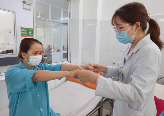 Một nữ bệnh nhân 25 tuổi bị đột quỵ, từng điều trị tại Bệnh viện Đà Nẵng. Ảnh: Bệnh viện cung cấp