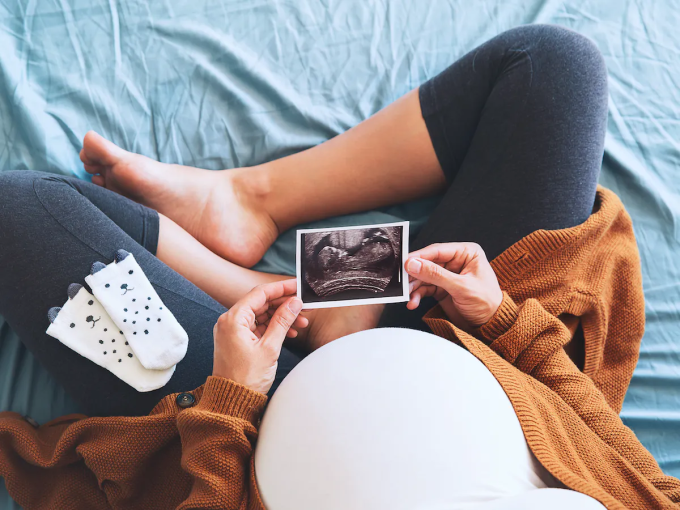 Một số chị em mắc chứng Tokophobia thường có biểu hiện như: tránh giao hợp, trì hoãn hoặc tránh mang thai mặc dù muốn có con. Ảnh: Shutterstock