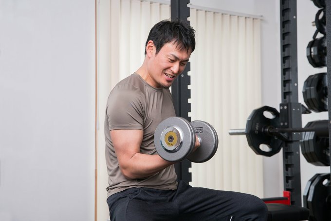 Tập luyện nếu điều độ và đúng cách sẽ giúp cho nam giới khỏe mạnh và sung mãn. Ảnh: Shutterstock
