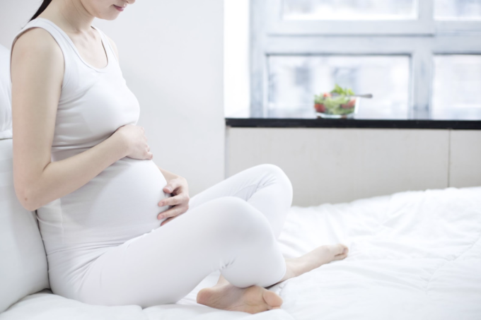 Một số dấu hiệu bất thường khi mang thai có thể cảnh báo sảy thai. Ảnh: Freepik