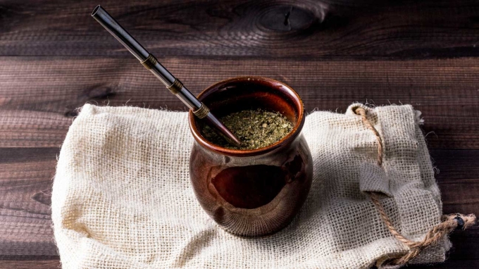 Yerba mate là loại trà giàu dinh dưỡng. Ảnh: healthline