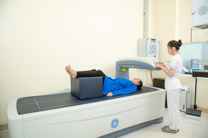 Máy đo mật độ khoáng xương Prodigi (GE/Mexico) tại Bệnh viện Đa khoa Tâm Anh. Ảnh: Bệnh viện cung cấp