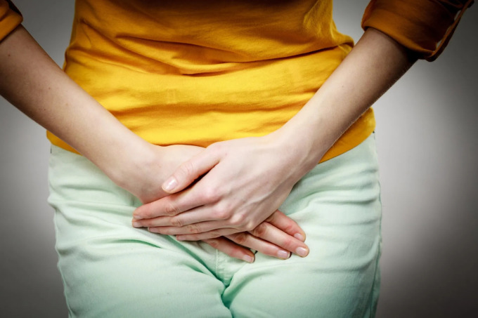 Nhịn tiểu lâu có thể gia tăng nguy cơ mắc nhiễm trùng đường tiết niệu. Ảnh: hmutx