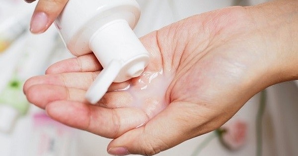 Nữ giới cần vệ sinh sạch sẽ vùng kín