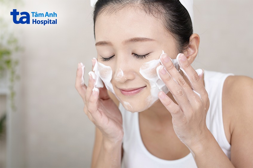 Chăm sóc da đúng cách hỗ trợ quá trình điều trị 