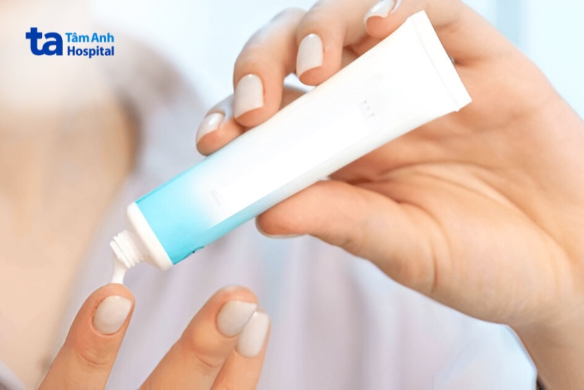 điều trị vảy nến ở nách