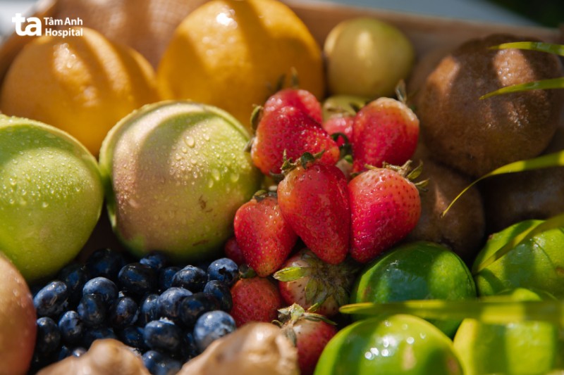 bổ sung vitamin C phòng ngừa rám da