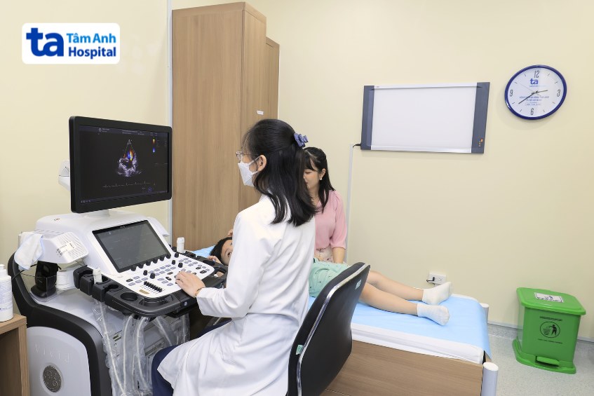 bác sĩ siêu âm ổ bụng cho trẻ tại bvđk tâm anh