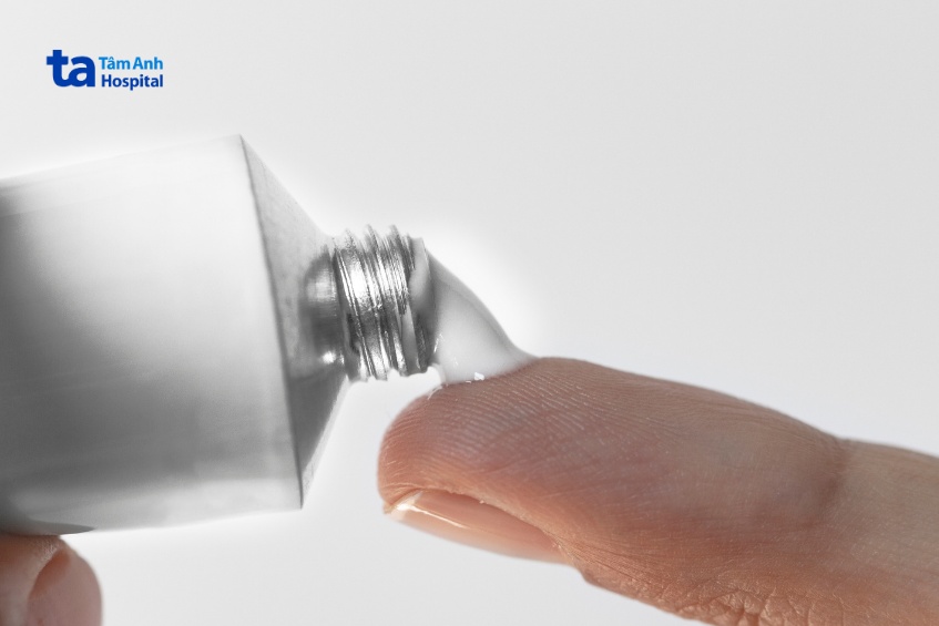 cách điều trị mông bị nổi ghẻ