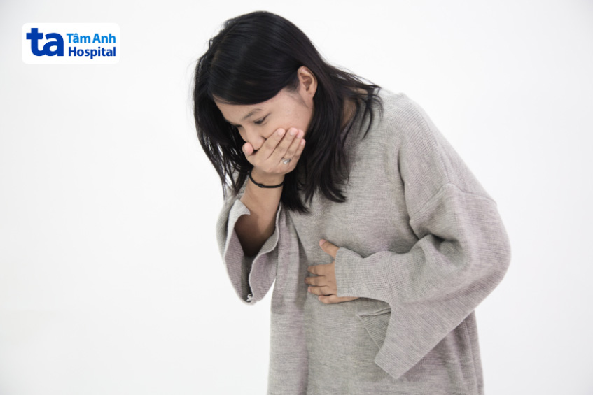 Khi có triệu chứng ốm nghén và nhạy cảm với mùi, mẹ bầu nên khi siêu âm và thăm khám thai ngay
