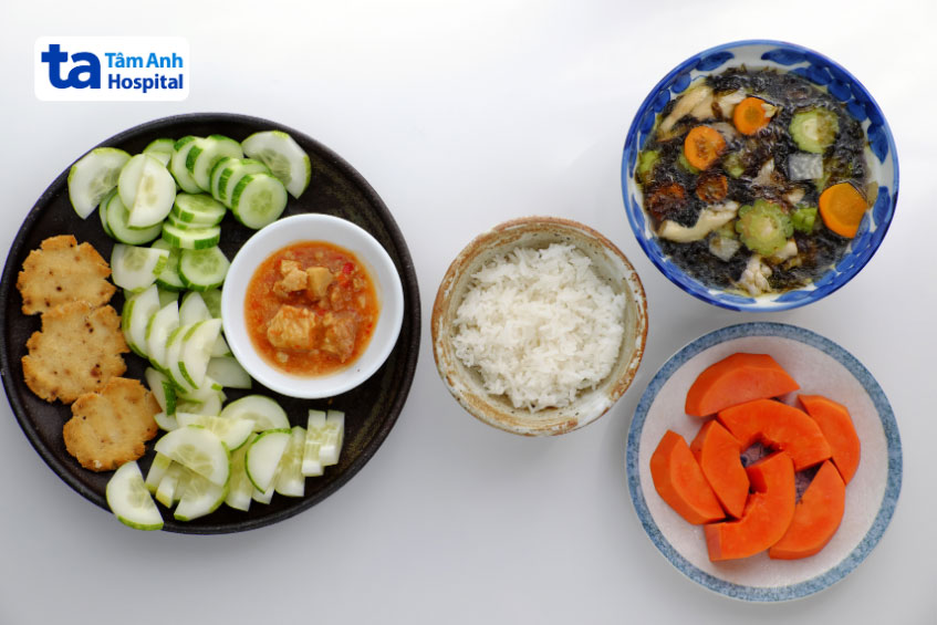 Thực đơn mô tả bữa ăn cho mẹ bỉm sau sinh
