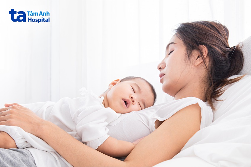 thay đổi giờ giấc, thói quen sinh hoạt sau sinh
