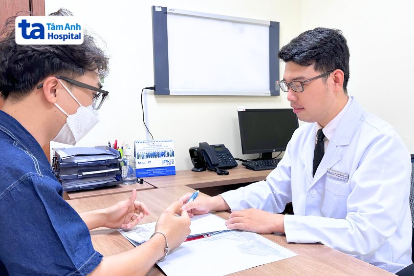 khám tư vấn sau mổ ung thư trực tràng