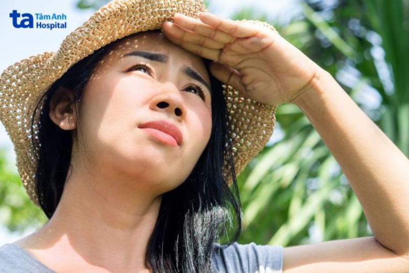tiếp xúc ánh nắng gây giãn mao mạch