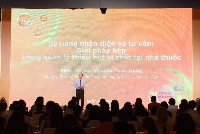 PGS.TS.DS. Nguyễn Tuấn Dũng chia sẻ tại hội thảo. Ảnh: Công ty Opella Việt Nam