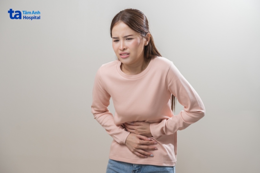 đau bụng dấu hiệu ung thư dạ dày giai đoạn 3