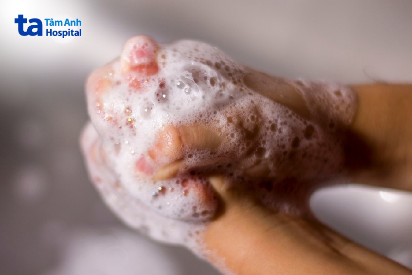 chăm sóc sau khi lột bao quy đầu tại nhà