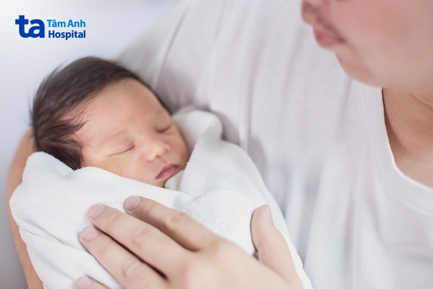 bà đẻ ở cữ bao lâu thì được ra ngoài